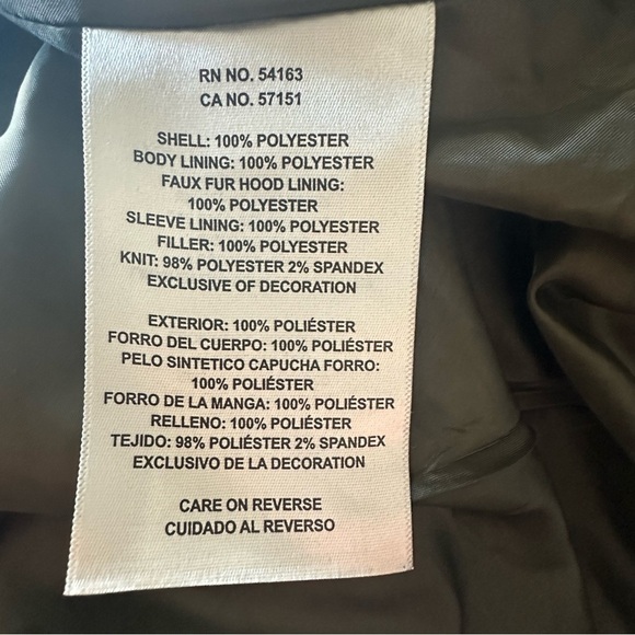 Levi's
Women's Hooded Anorak Puffer Coat - Picture 14 of 14